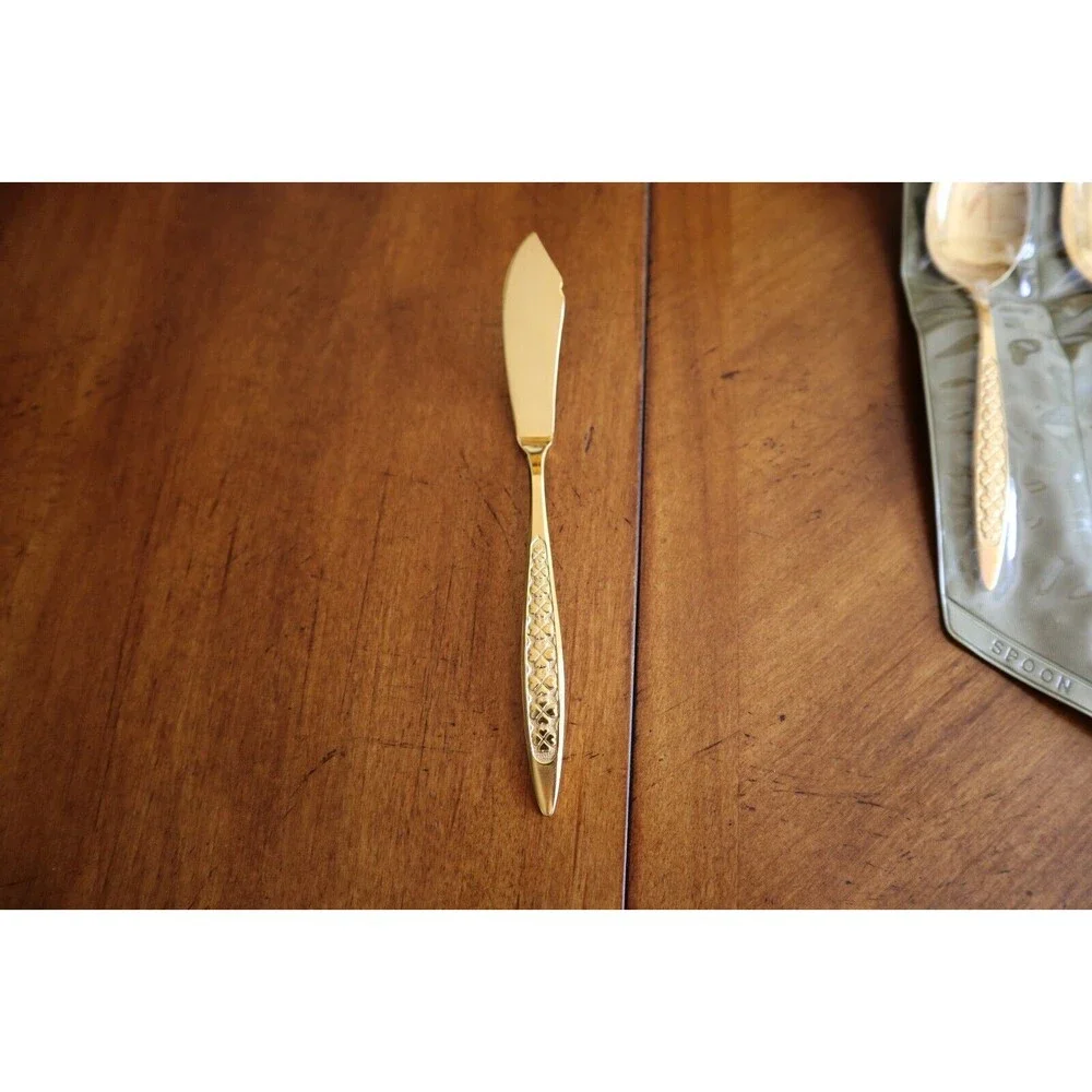 49x Lifetime Cutlery Corp 23k Gold Electroplate Japan Clover Heart Service for 8